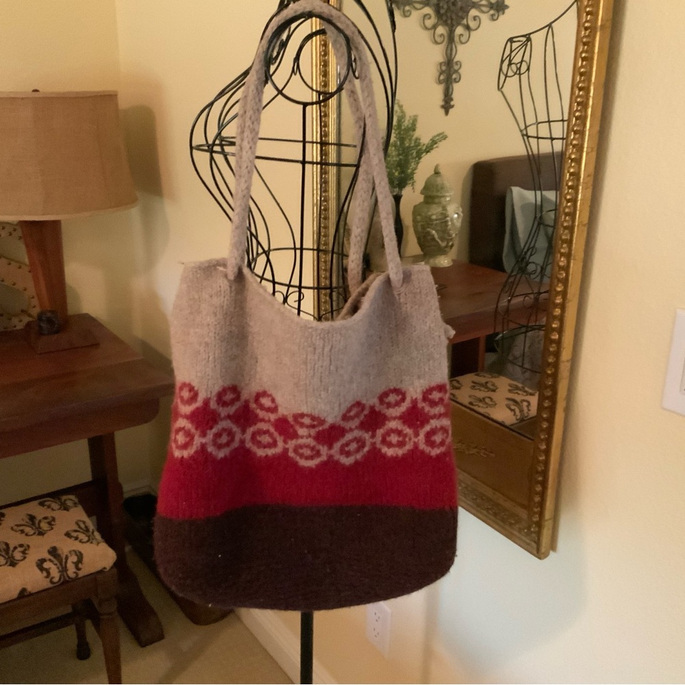 Stylish Red and Brown Wool Tote Bag